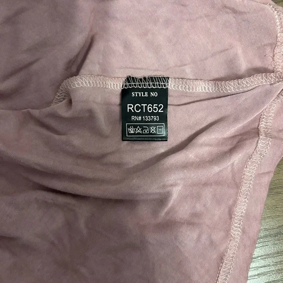 POL Pink Flutter Sleeve Blouse with Ruffled Embellishments. Size Small - Picture 9 of 9